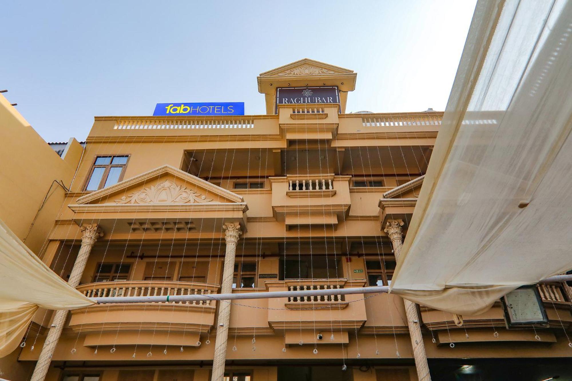 Fabhotel Raghubar Kripa Lucknow Eksteriør billede