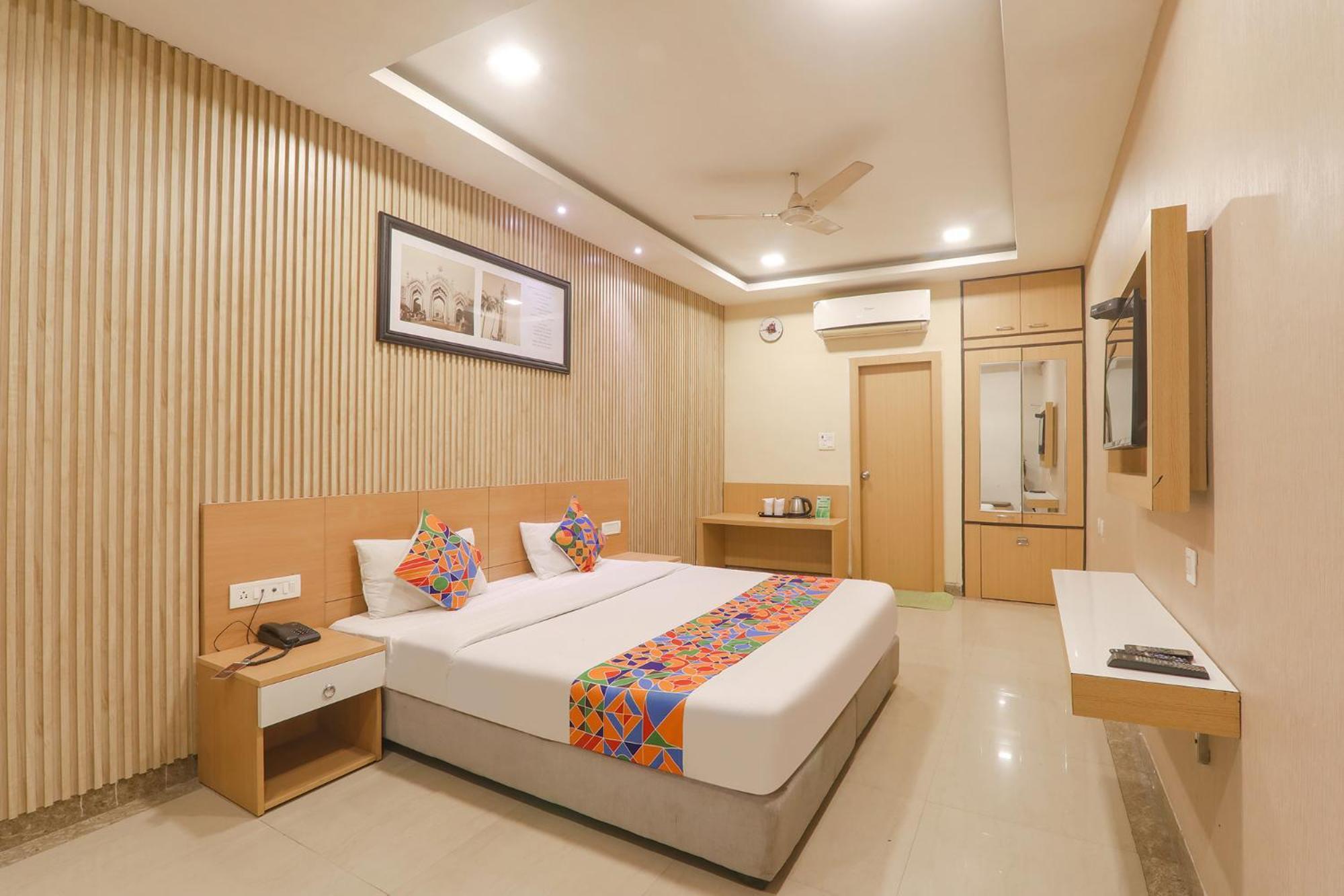 Fabhotel Raghubar Kripa Lucknow Eksteriør billede