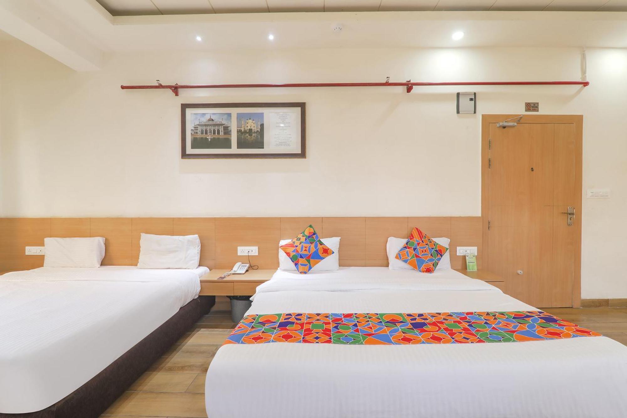 Fabhotel Raghubar Kripa Lucknow Eksteriør billede