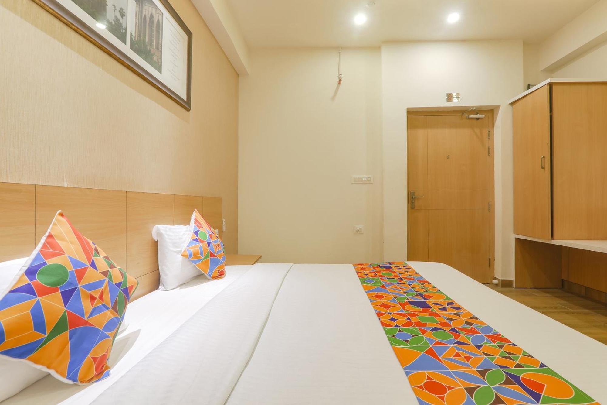 Fabhotel Raghubar Kripa Lucknow Eksteriør billede