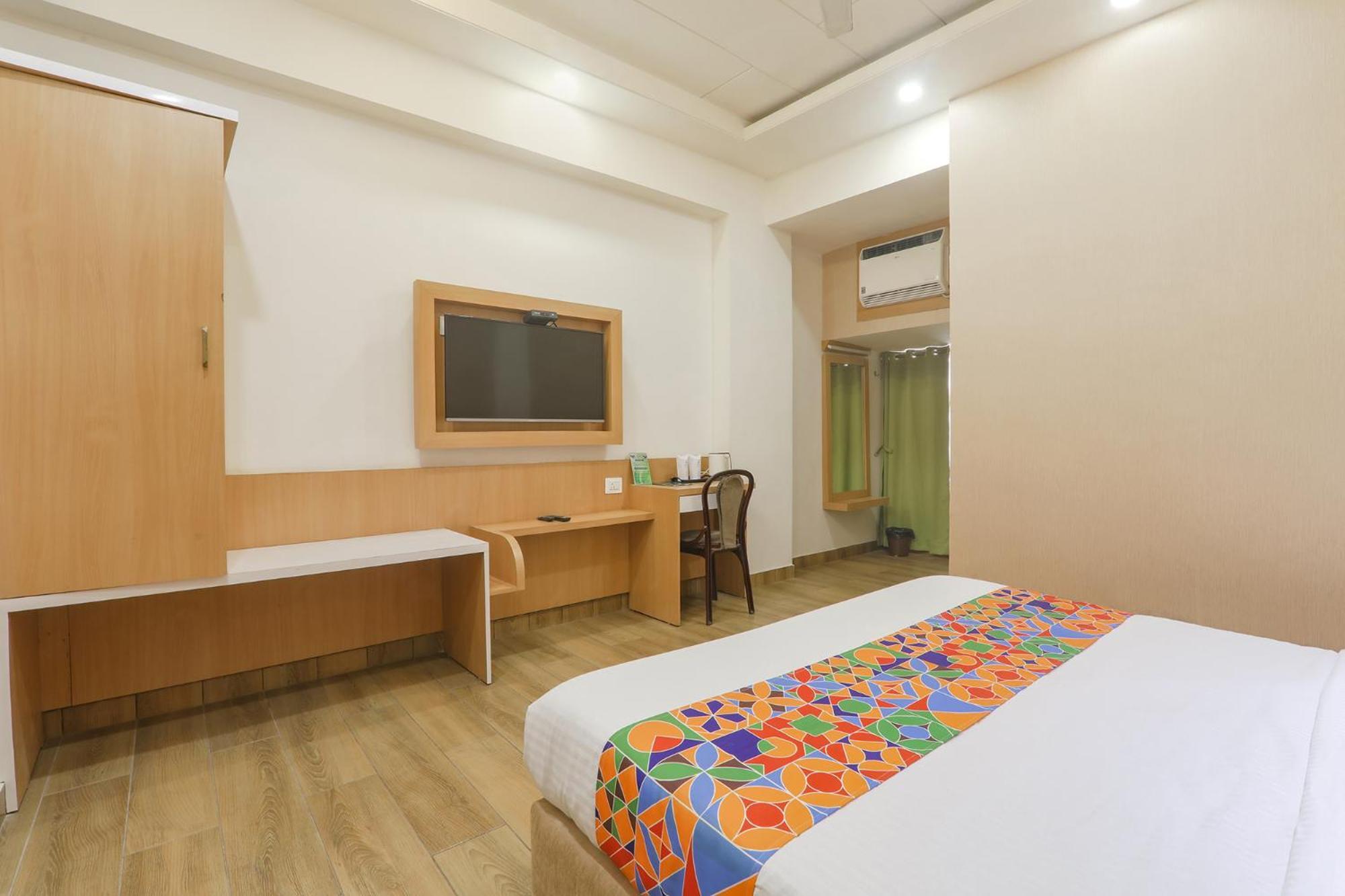 Fabhotel Raghubar Kripa Lucknow Eksteriør billede