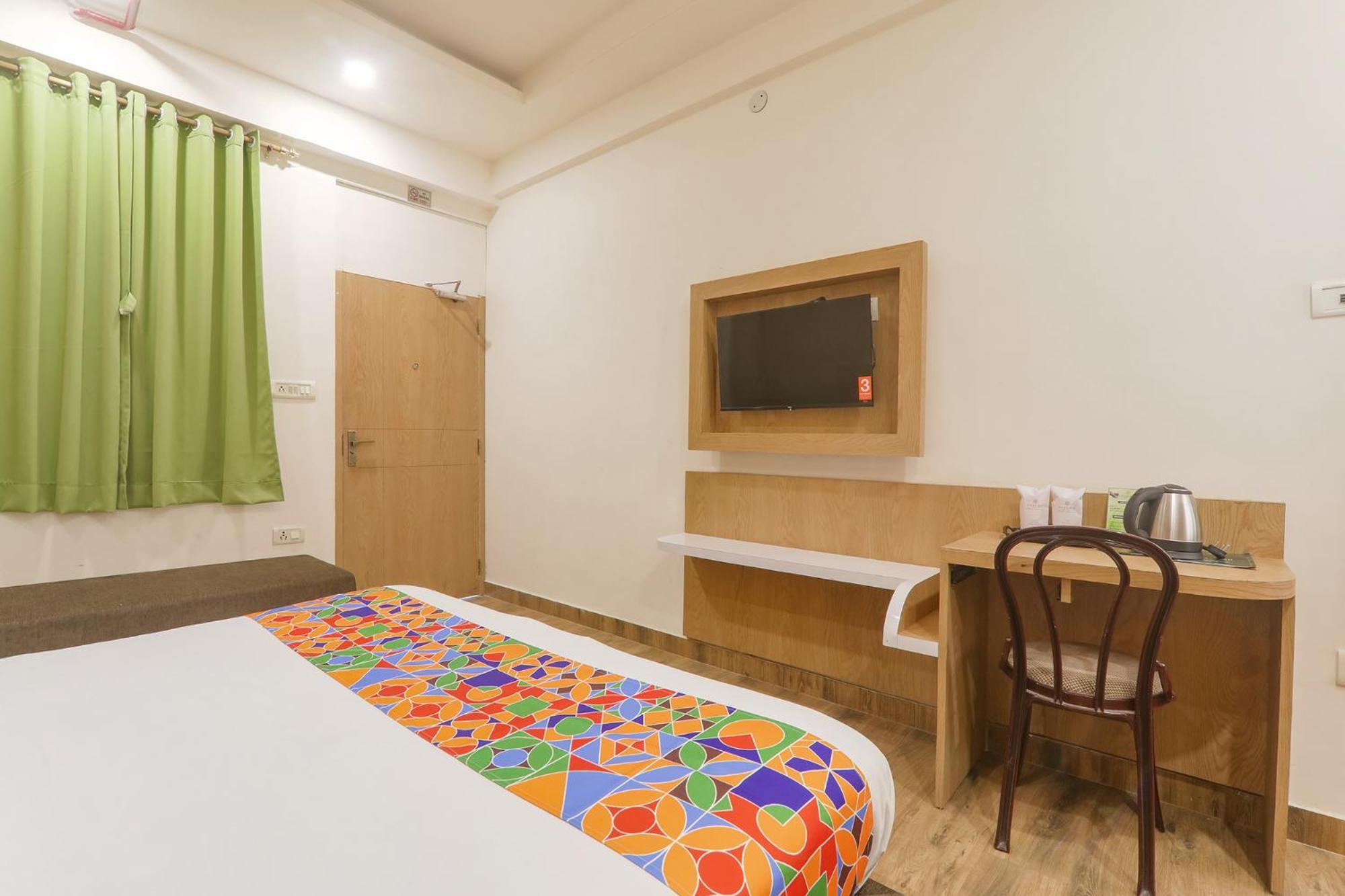 Fabhotel Raghubar Kripa Lucknow Eksteriør billede